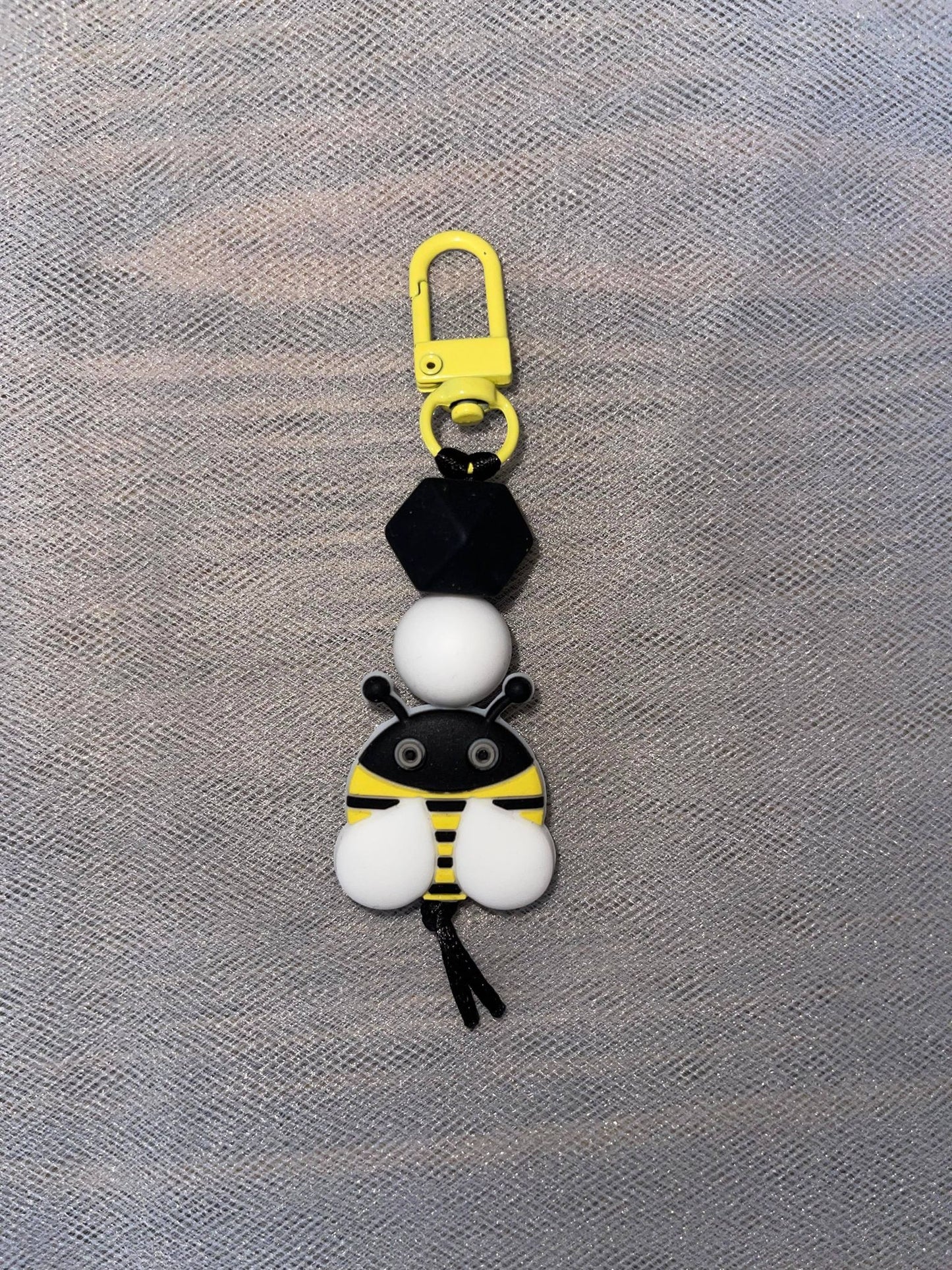Bumble Bee Zipper Pull
