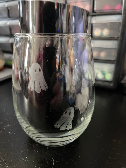 Ghost Etched Wine Glass