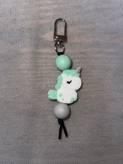 Unicorn Zipper Pull
